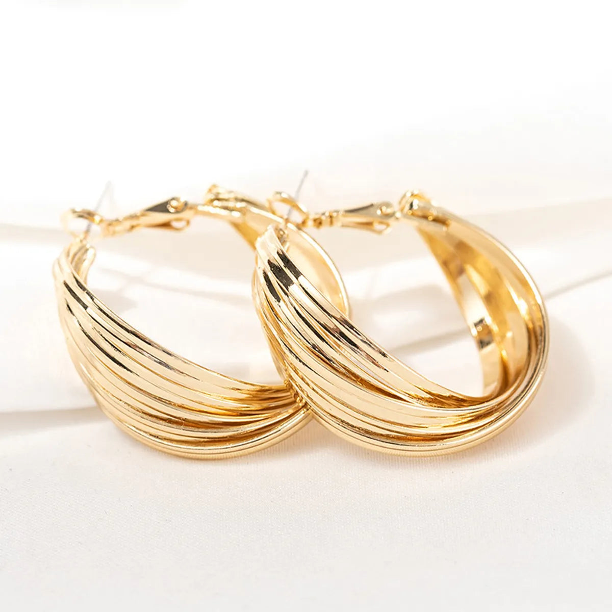 1 Pair Fashion Stripe Solid Color Metal Women'S Hoop Earrings