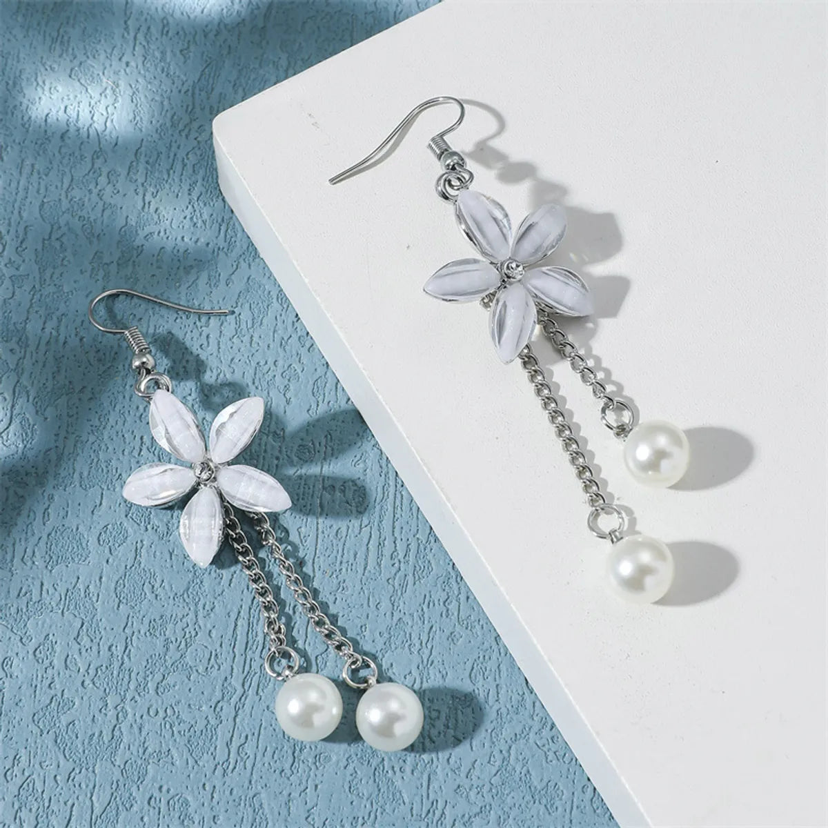 1 Pair Fashion Tassel Flower Alloy Inlay Rhinestones Pearl Women's Drop Earrings