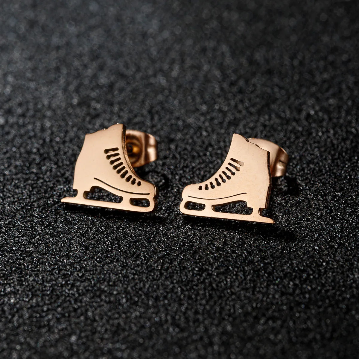 1 Pair French Style Modern Style Sweet Clouds Dolphin Skates Polishing Plating 304 Stainless Steel 18K Gold Plated Ear Studs