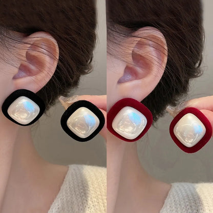 1 Pair French Style Square Imitation Pearl Alloy Flocking Ear Studs