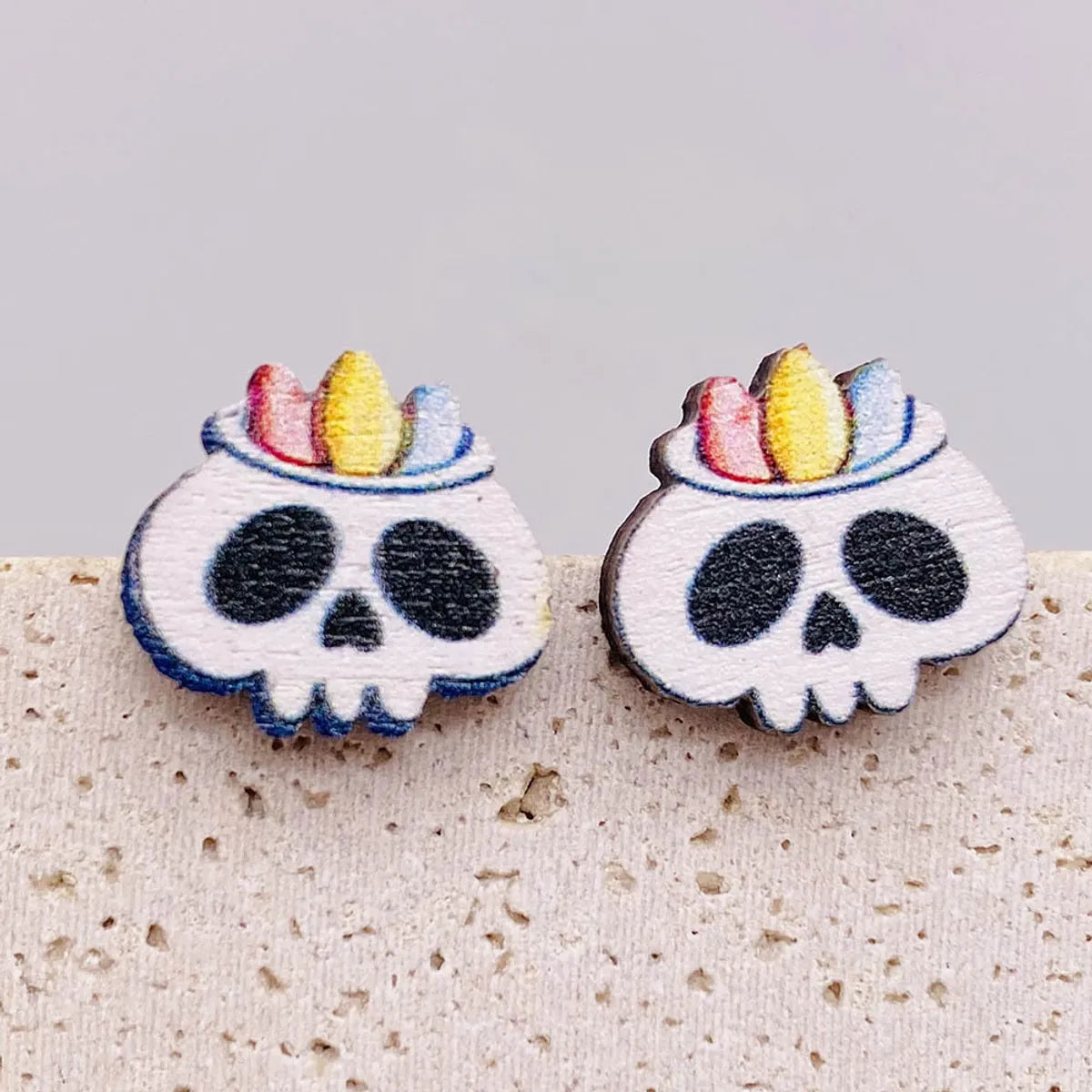 1 Pair Funny Cartoon Character Wood Ear Studs