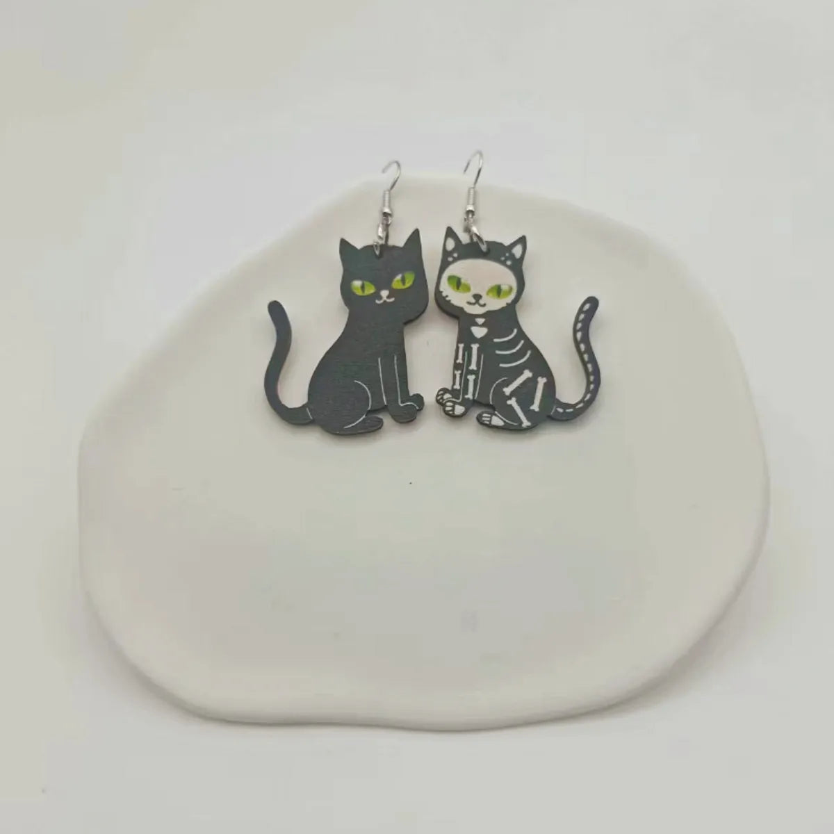 1 Pair Funny Cat Printing Wood Ear Studs