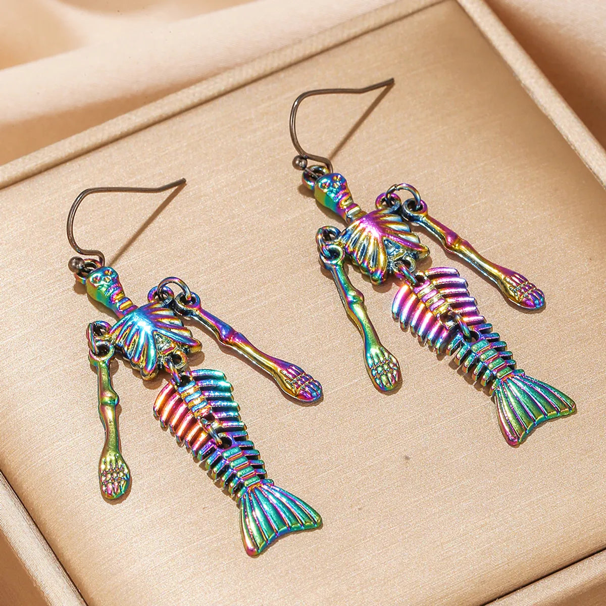 1 Pair Funny Skull Fish Tail Hollow Out Iron Drop Earrings