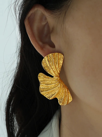 1 Pair Glam Exaggerated Leaves Plating Titanium Steel 18k Gold Plated Drop Earrings