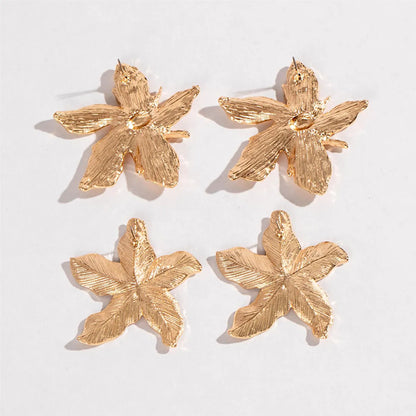 1 Pair Glam Luxurious Flower Alloy Gold Plated Ear Studs