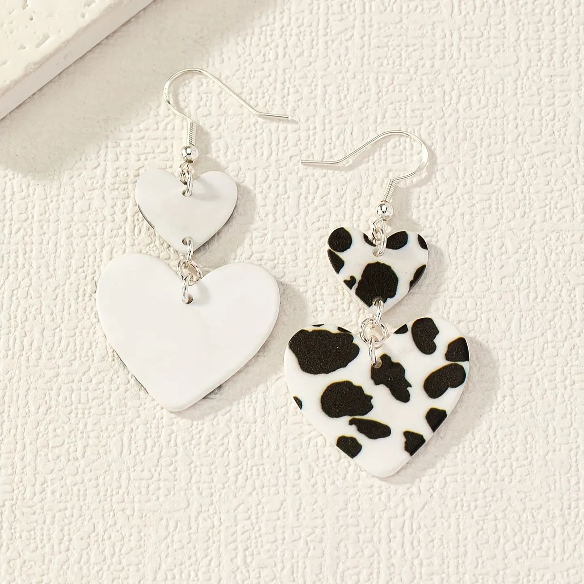 1 Pair Glam Queen Pastoral Cow Pattern Heart Shape Arylic Earrings