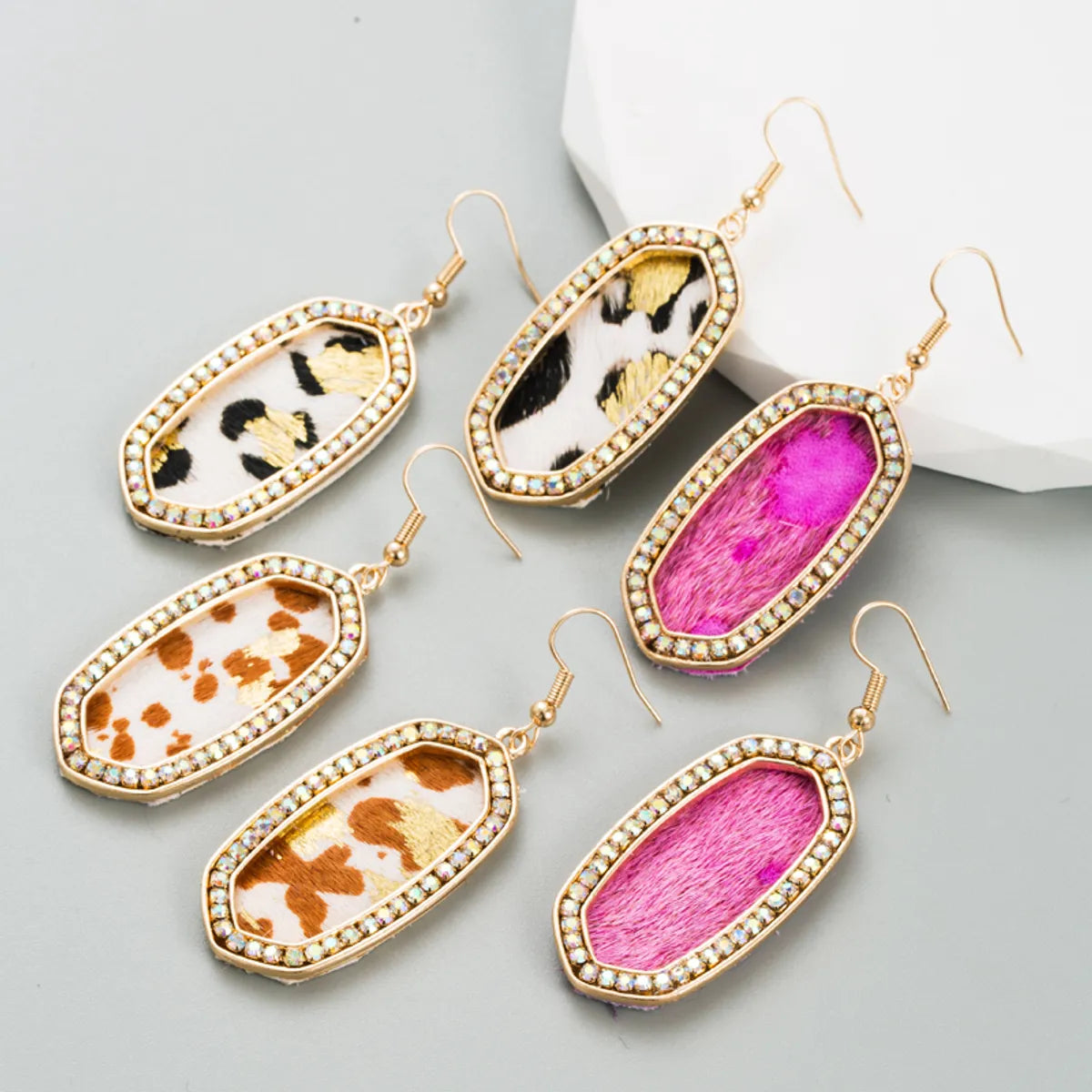 1 Pair Glam Retro Leopard Plating Inlay Pu Leather Alloy Rhinestones Gold Plated Drop Earrings