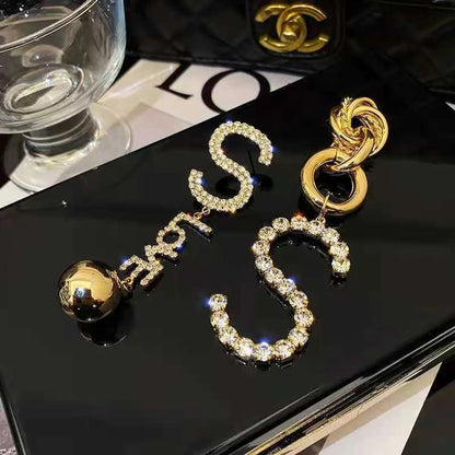 1 Pair Glam S Shape Glittery Plating Inlay Alloy Copper Alloy Rhinestones Gold Plated Drop Earrings