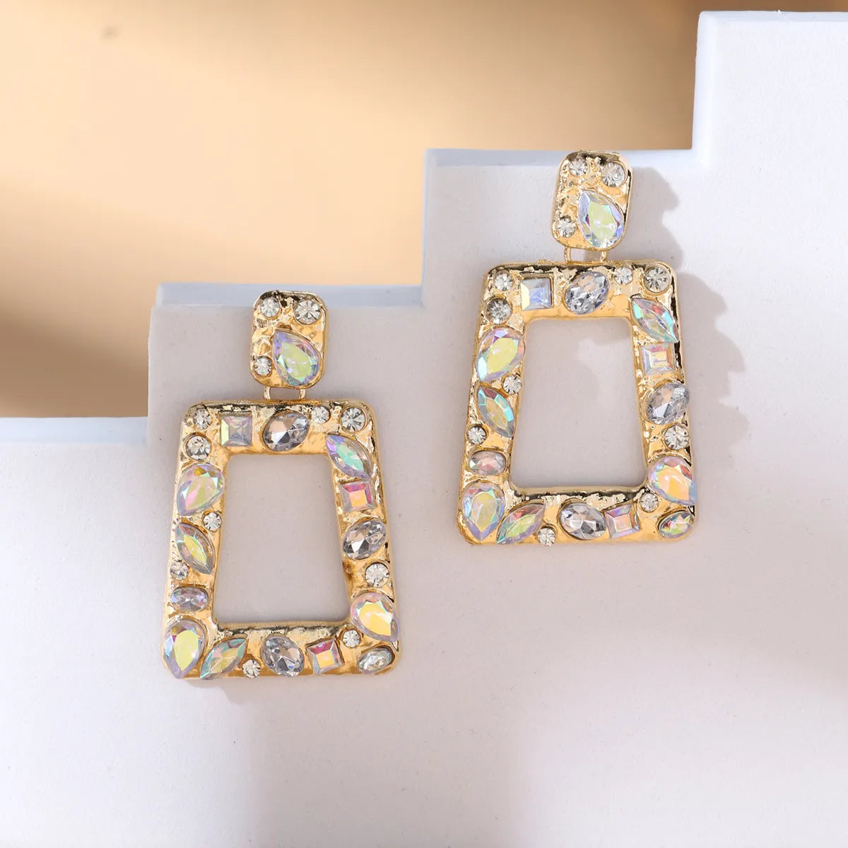 1 Pair Glam Shiny Trapezoid Hollow Out Inlay Alloy Rhinestone Rhinestones Drop Earrings