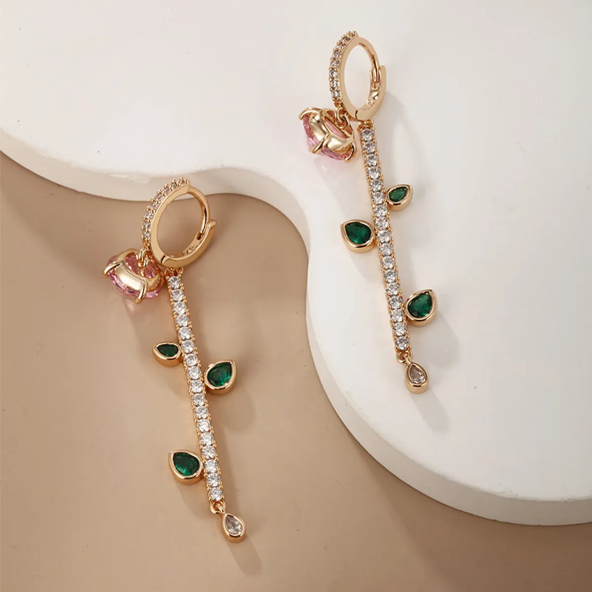 1 Pair Glam Xuping Shiny Geometric Leaves Water Droplets Plating Inlay Alloy Copper Alloy Artificial Gemstones 18k Gold Plated Drop Earrings