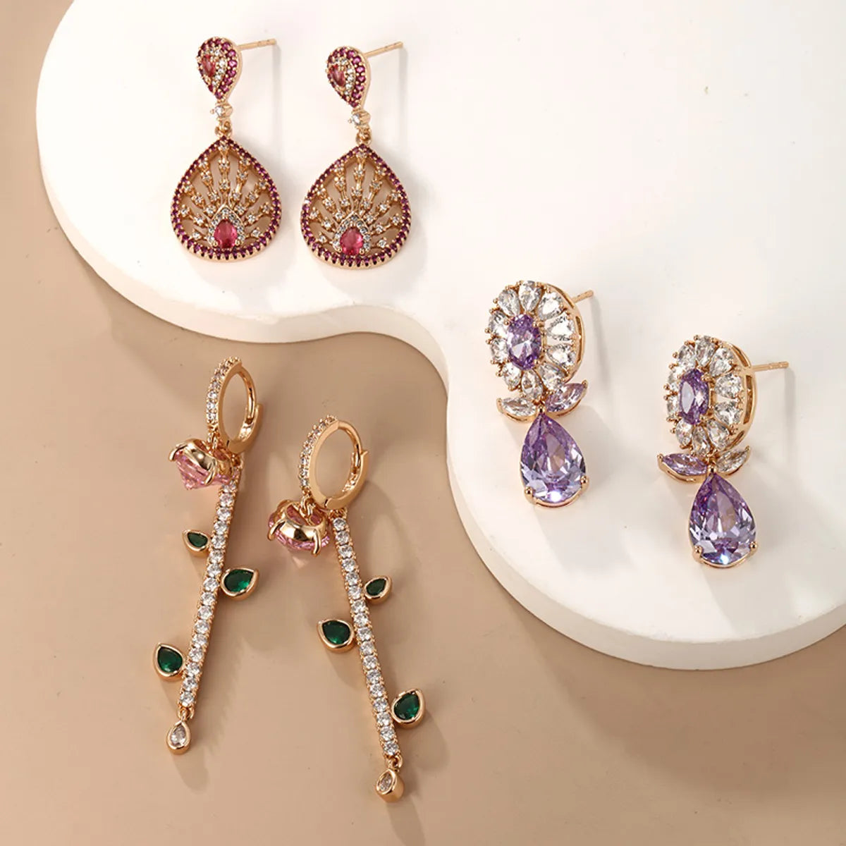 1 Pair Glam Xuping Shiny Geometric Leaves Water Droplets Plating Inlay Alloy Copper Alloy Artificial Gemstones 18k Gold Plated Drop Earrings