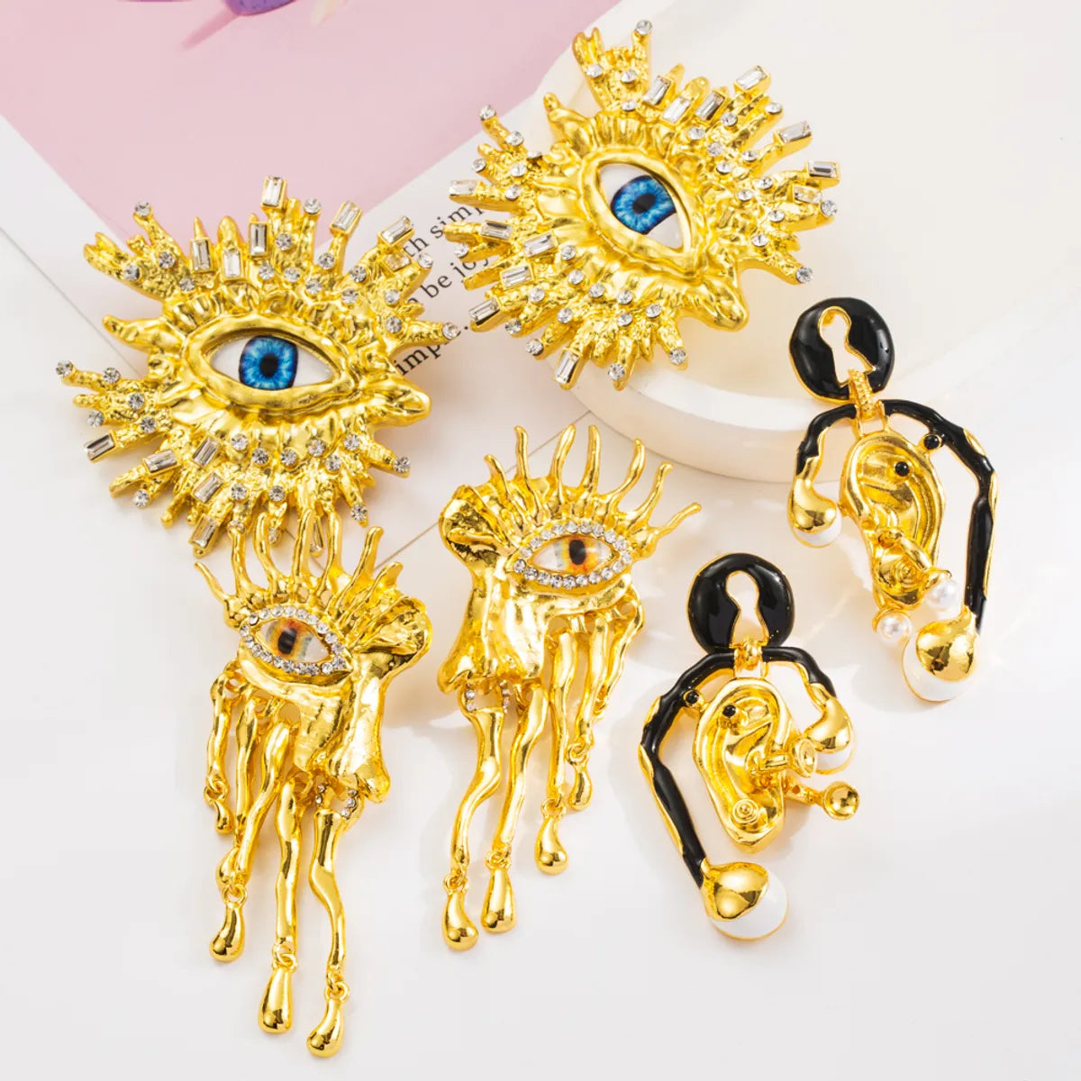 1 Pair Hip-Hop Exaggerated Rock Organ Devil'S Eye Nose Inlay Alloy Rhinestones Gold Plated Drop Earrings