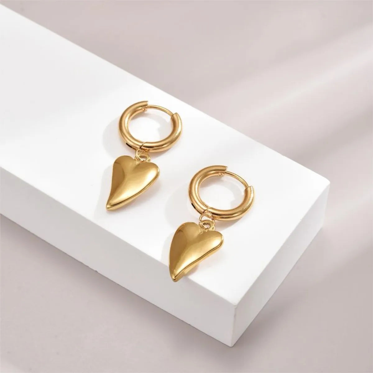 1 Pair Hip-Hop Heart Shape Polishing Stainless Steel 18K Gold Plated Drop Earrings