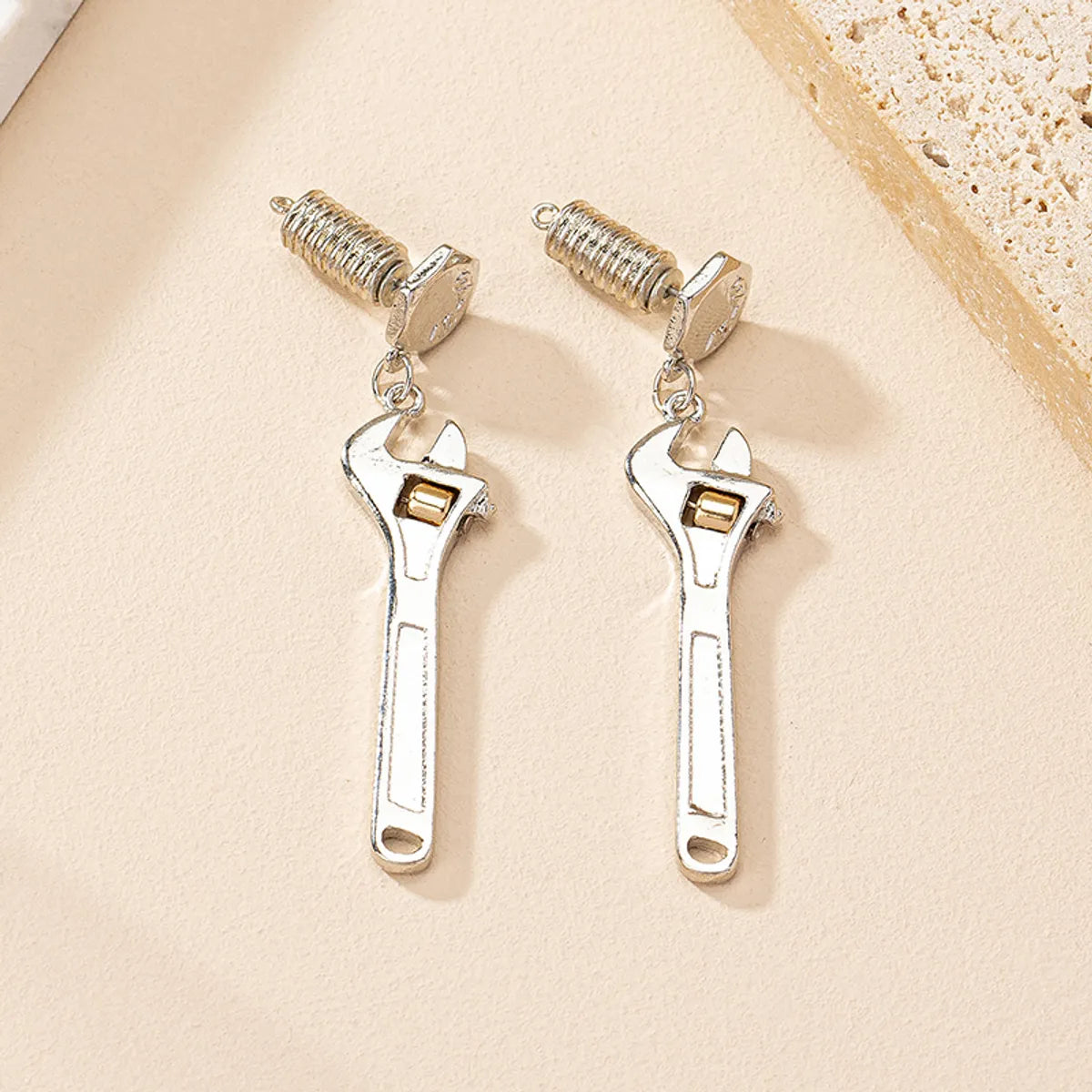 1 Pair Hip-hop Punk Streetwear Wrench Plating Alloy Drop Earrings