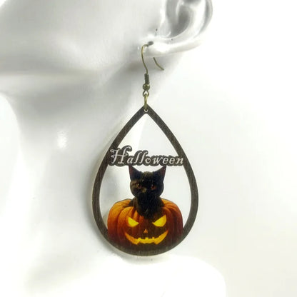 1 Pair Hip-Hop Retro Bat Skull Wood Drop Earrings