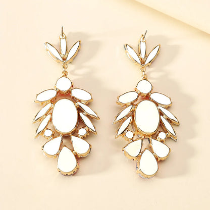 1 Pair Hip-hop Retro Color Block Hollow Out Inlay Ferroalloy Rhinestones Dangling Earrings