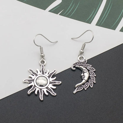 1 Pair Hip-Hop Retro Punk Sun Moon Plating Alloy Drop Earrings