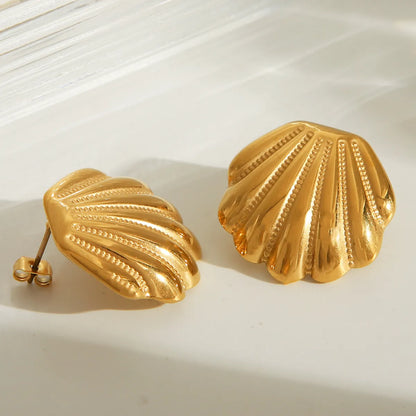 1 Pair IG Style Basic Beach Shell 304 Stainless Steel 18K Gold Plated Ear Studs