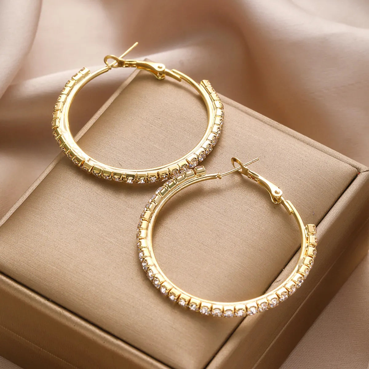 1 Pair IG Style Casual Elegant Circle Inlay Alloy Artificial Crystal Hoop Earrings