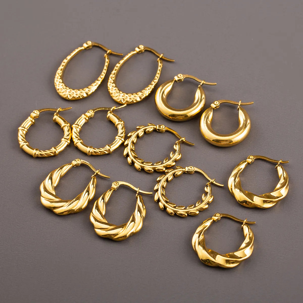 1 Pair Ig Style Casual Elegant Leaf Stamping Plating Three-dimensional Stainless Steel 18k Gold Plated Hoop Earrings