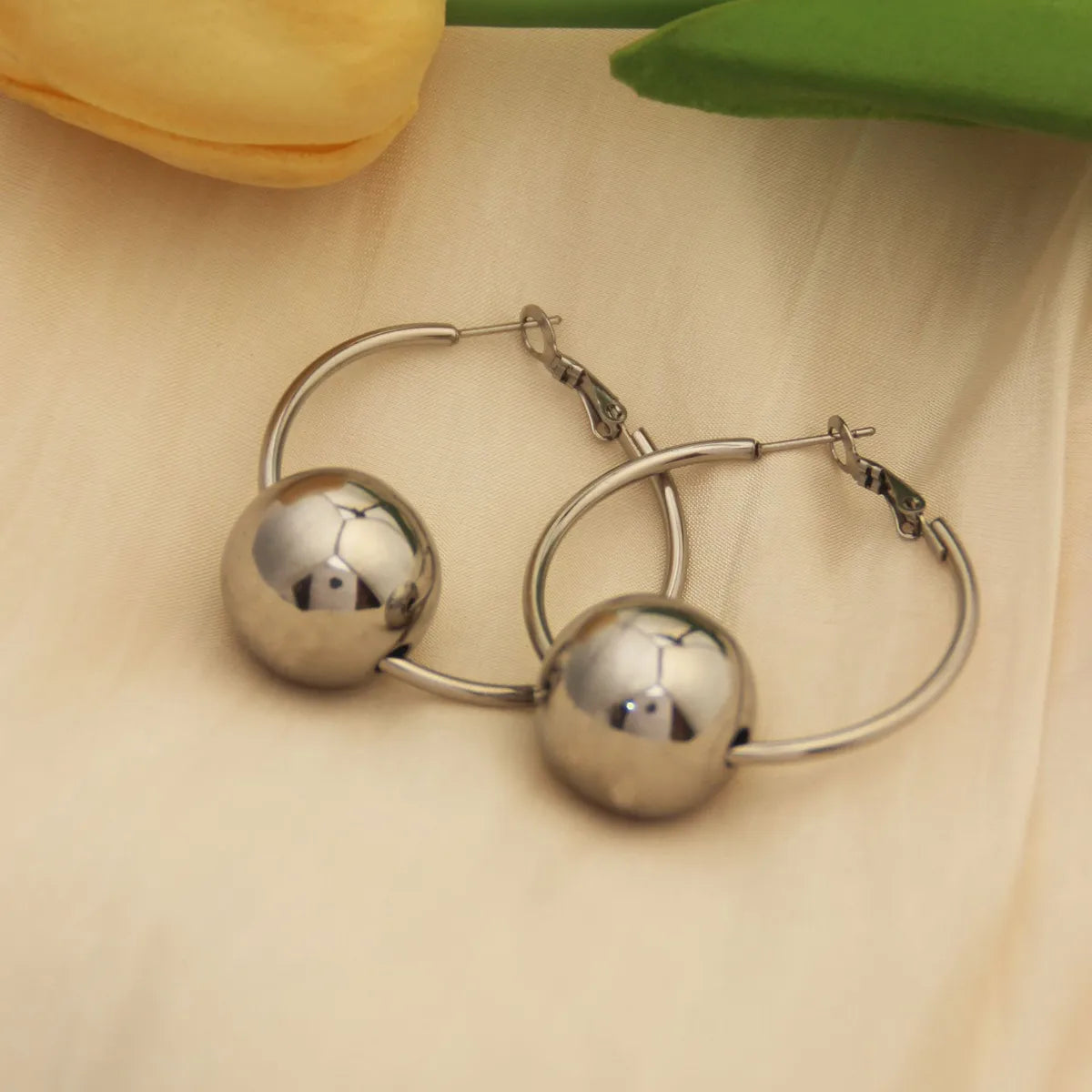 1 Pair IG Style Casual Round Star Polishing Titanium Steel Earrings