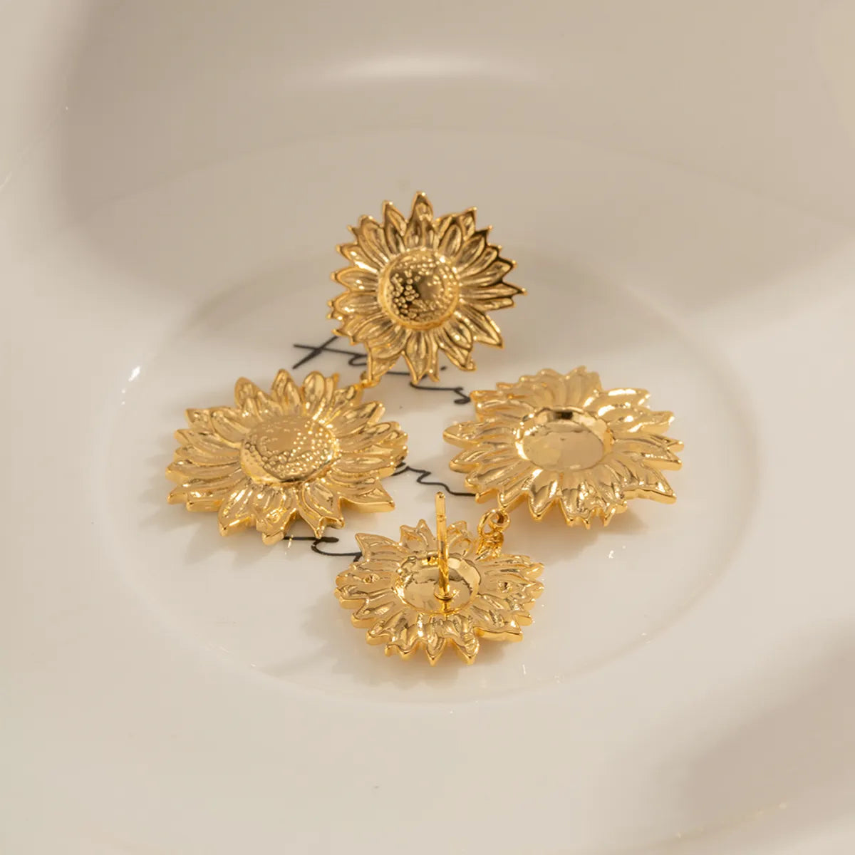 1 Pair Ig Style Casual Sunflower Plating Stainless Steel 18k Gold Plated Drop Earrings