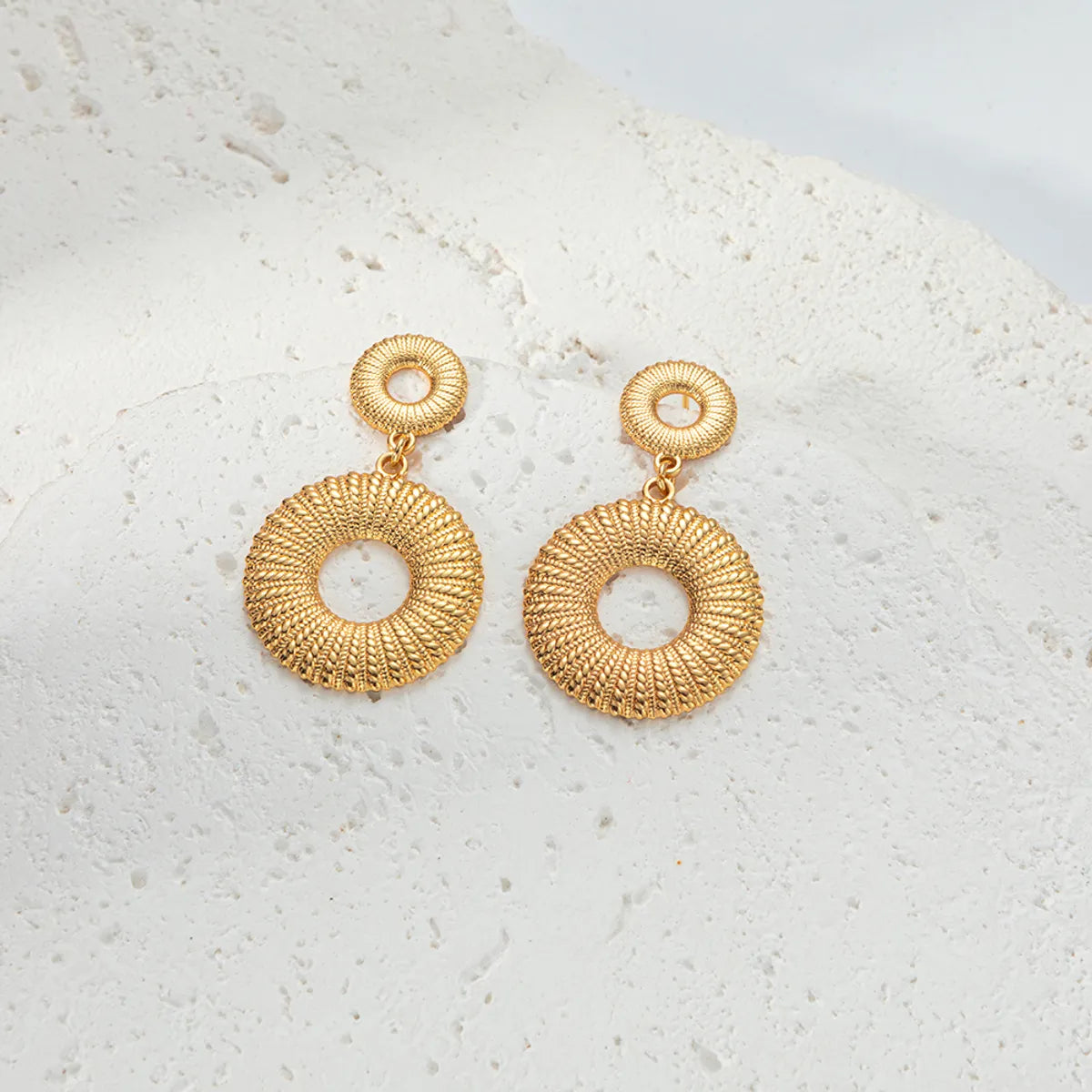 1 Pair IG Style Casual Vacation Round Hollow Out 304 Stainless Steel 14K Gold Plated Drop Earrings