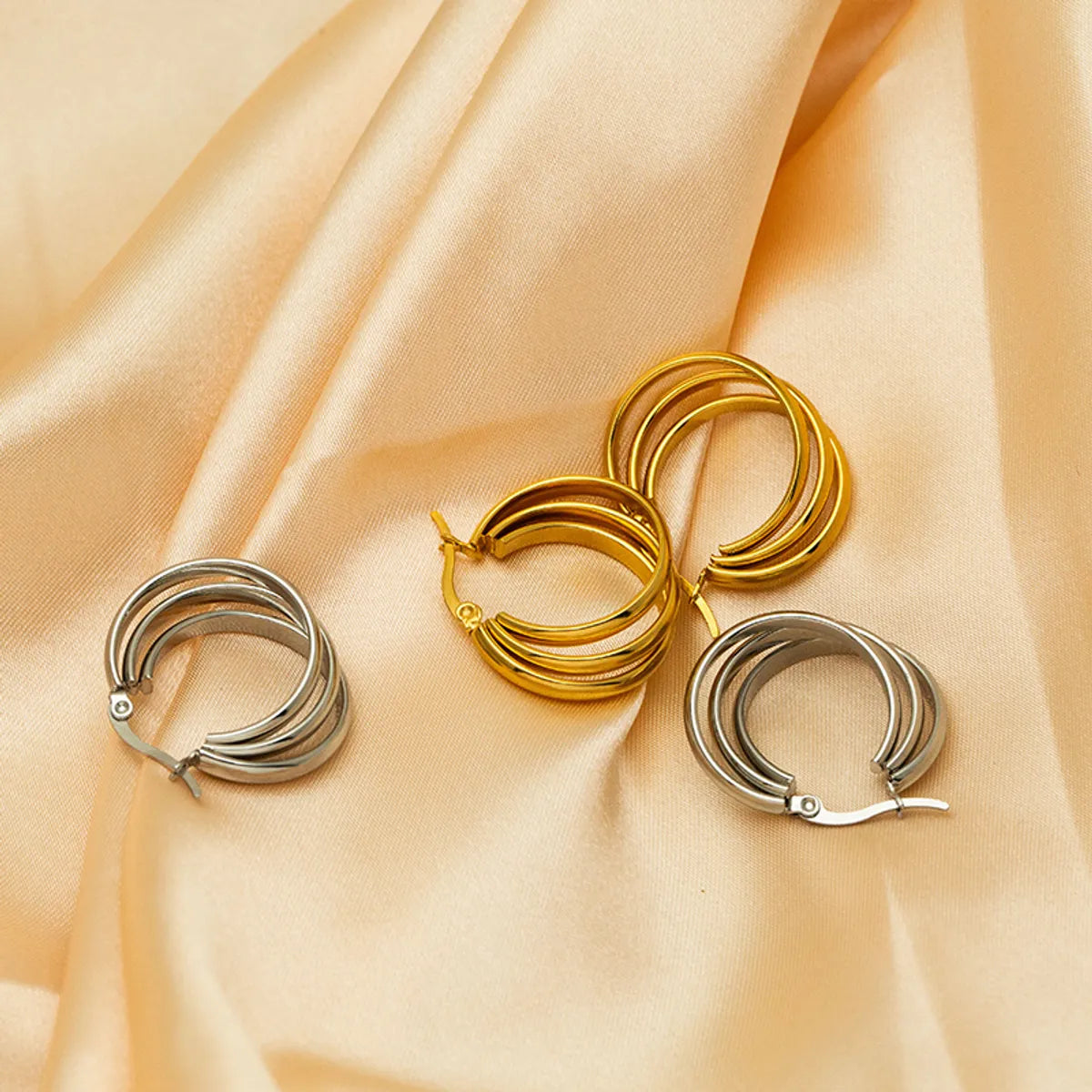 1 Pair Ig Style Commute Semicircle Layered Plating Stainless Steel 18k Gold Plated Hoop Earrings