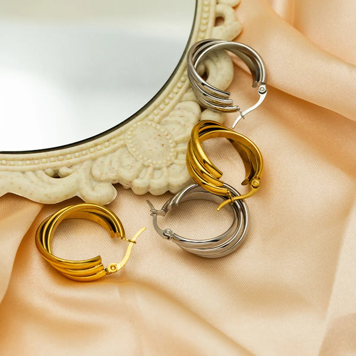 1 Pair Ig Style Commute Semicircle Layered Plating Stainless Steel 18k Gold Plated Hoop Earrings