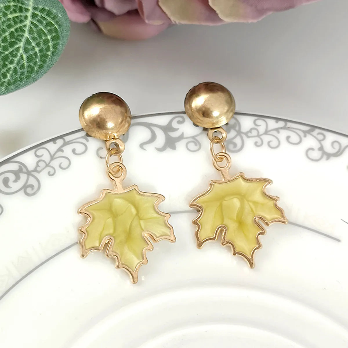 1 Pair Ig Style Cute Maple Leaf Enamel Plating Alloy Gold Plated Drop Earrings