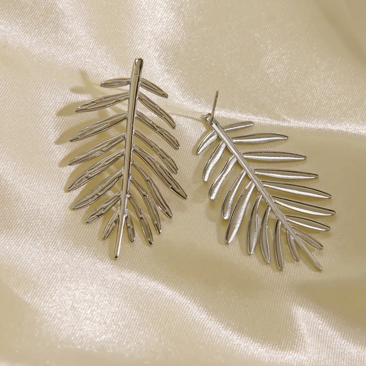 1 Pair IG Style Elegant Leaves 304 Stainless Steel 14K Gold Plated Ear Studs