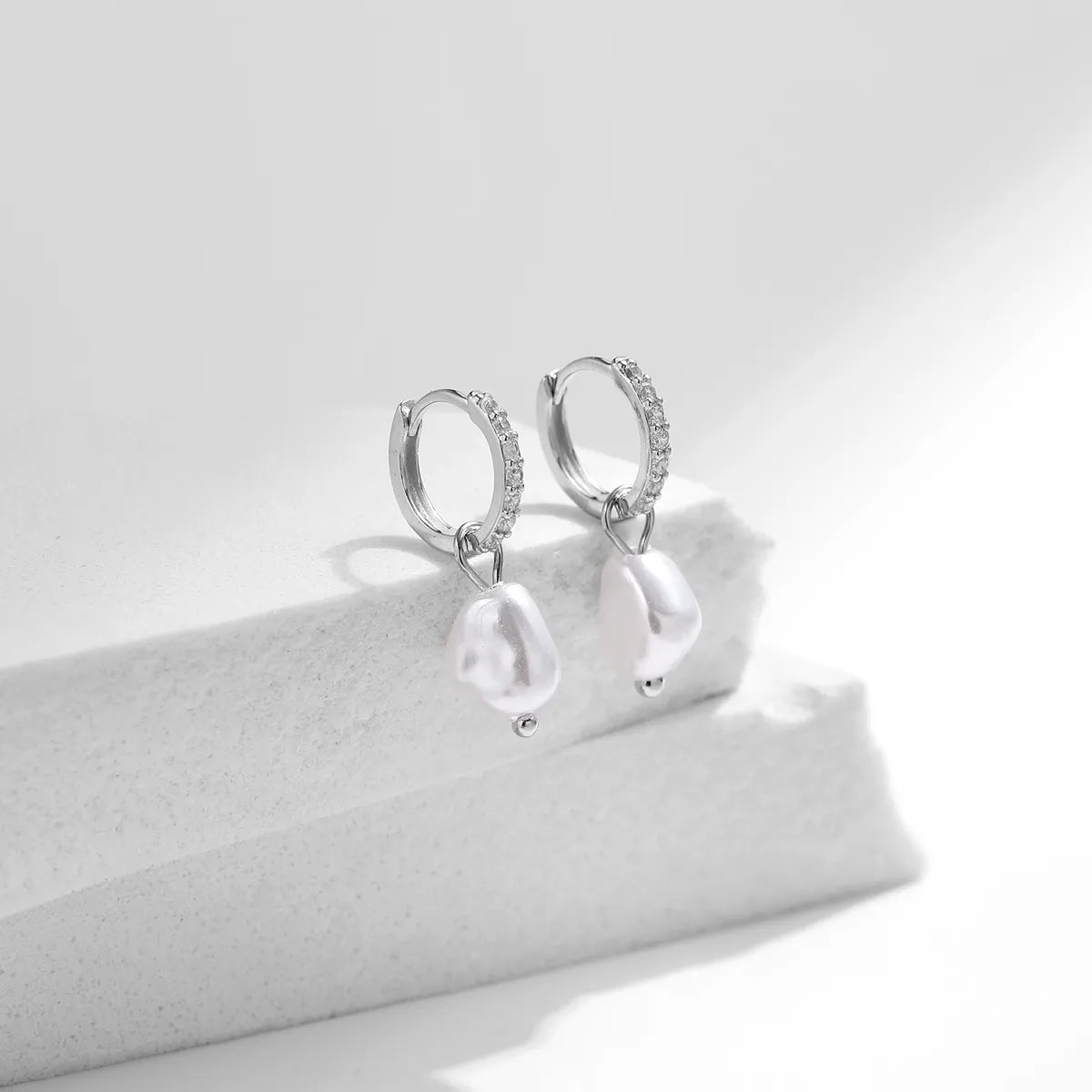 1 Pair Ig Style Elegant Sweet Irregular Plating Inlay Sterling Silver Pearl 14k Gold Plated Rhodium Plated Hoop Earrings