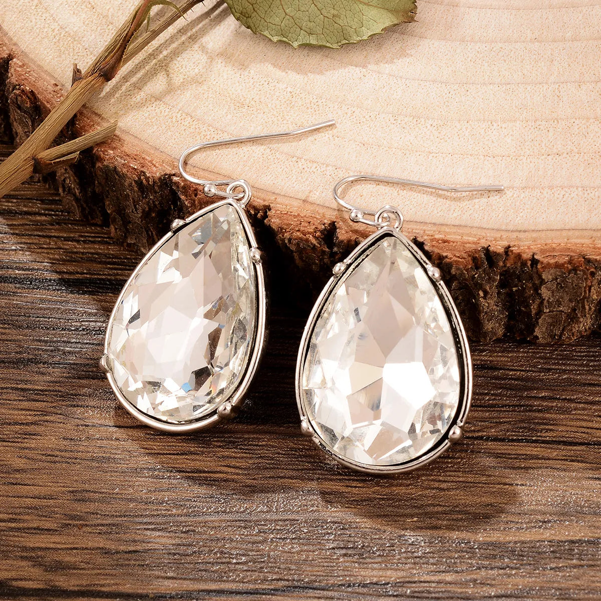 1 Pair IG Style Elegant Water Droplets Alloy Rhinestones Drop Earrings