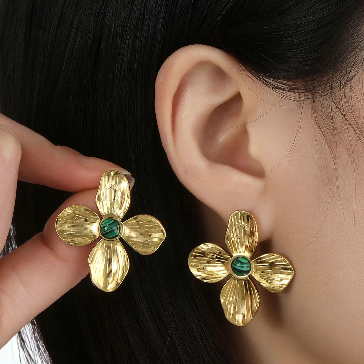 1 Pair Ig Style Flower Plating Inlay Titanium Steel Natural Stone 18k Gold Plated Ear Studs