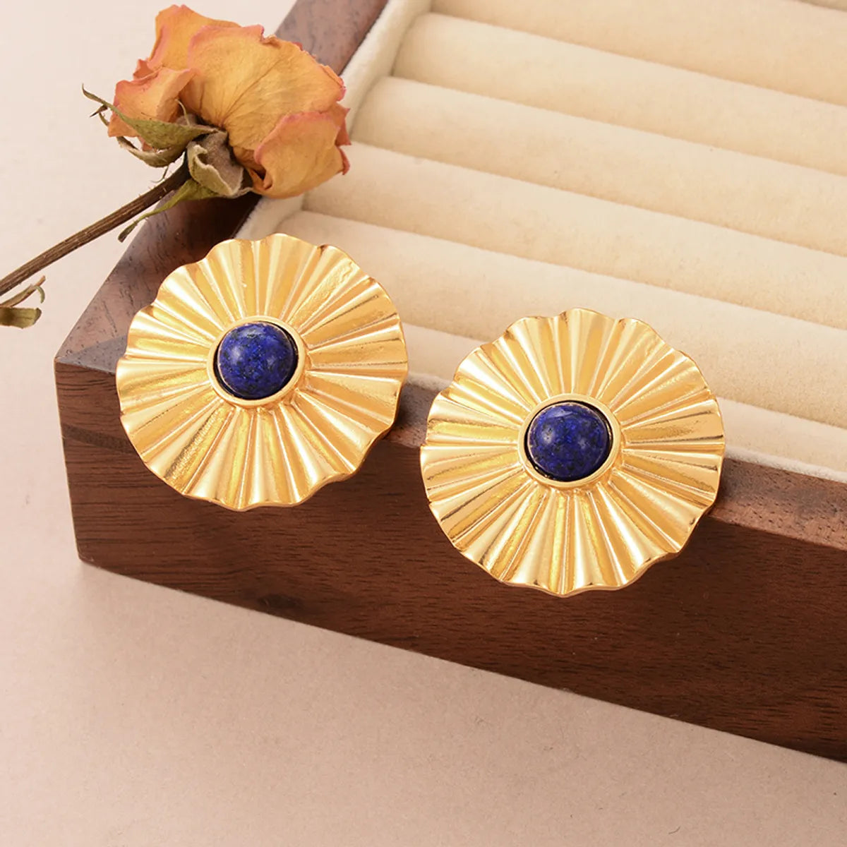 1 Pair Ig Style Flower Pleated Copper Natural Stone 18k Middle Ancient Gold Ear Studs