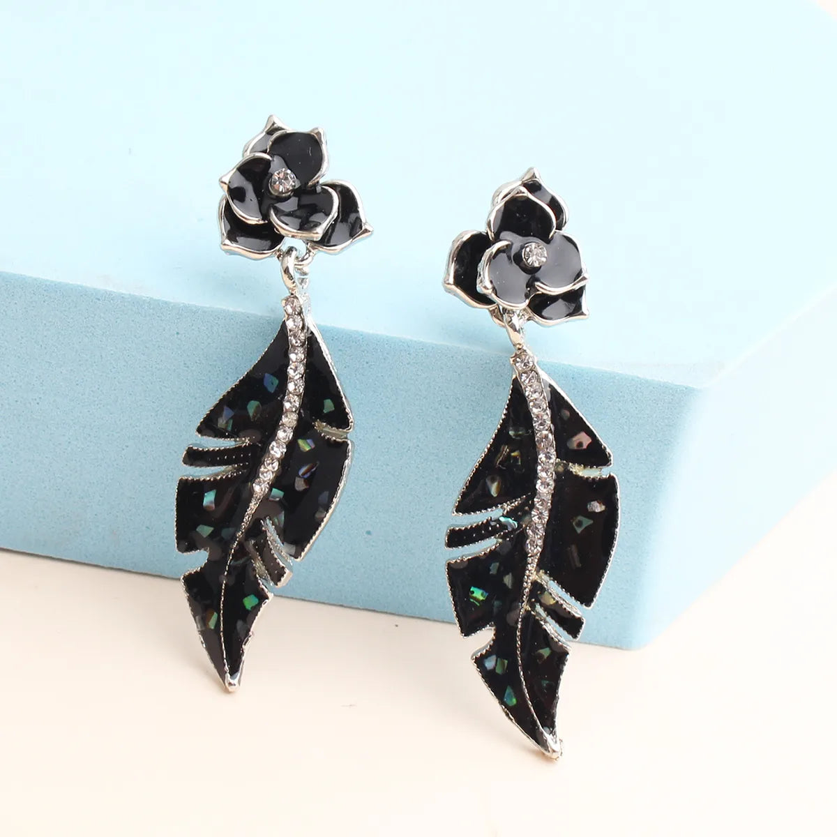 1 Pair Ig Style Leaves Flower Spray Paint Plating Inlay Alloy Rhinestones Gold Plated Drop Earrings