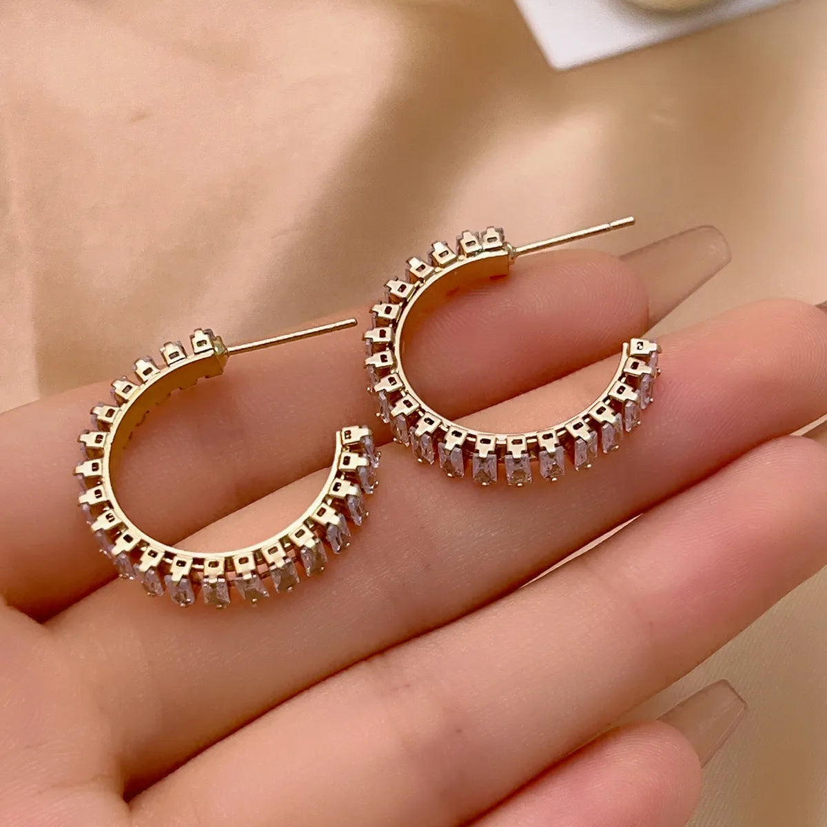 1 Pair Ig Style Modern Style Simple Style C Shape Plating Inlay Copper Zircon White Gold Plated Gold Plated Ear Studs