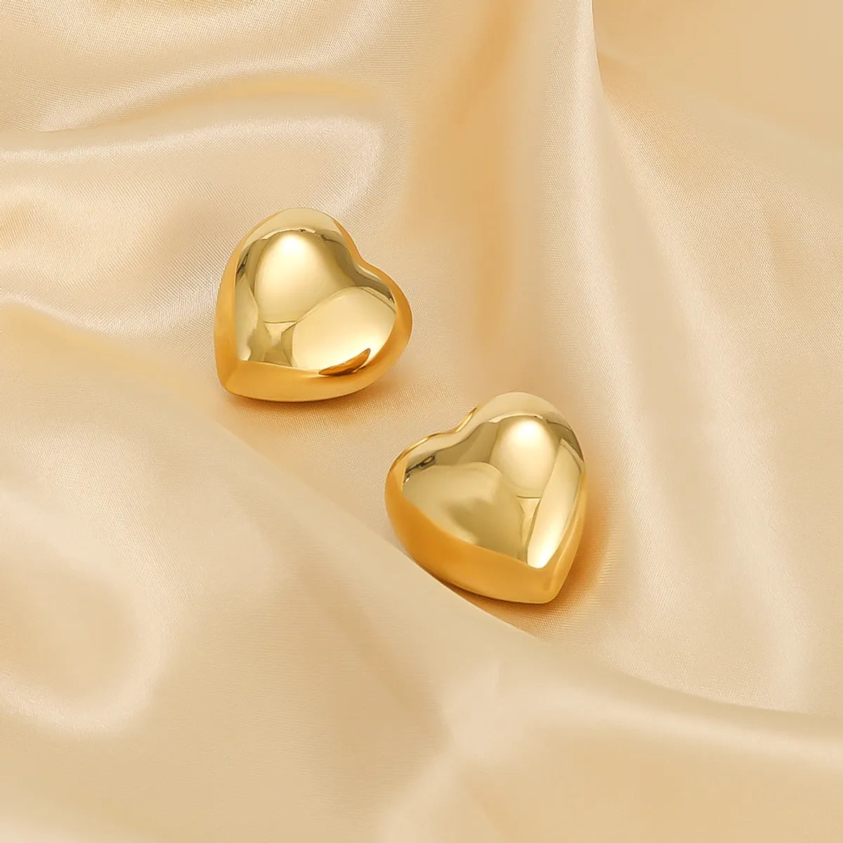 1 Pair IG Style Modern Style Simple Style Heart Shape Stainless Steel 18K Gold Plated Ear Studs