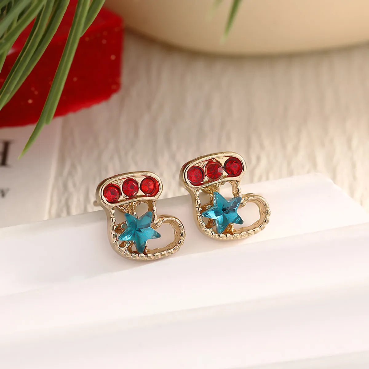 1 Pair IG Style Nordic Style Cute Christmas Tree Heart Shape Snowflake Plating Alloy Ear Studs