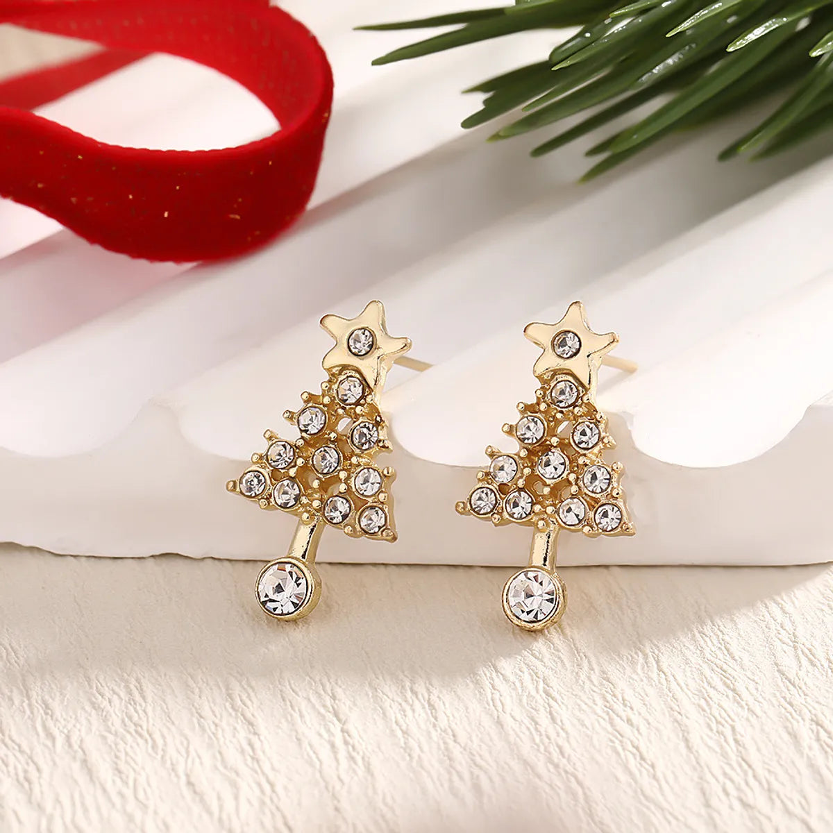 1 Pair IG Style Nordic Style Cute Christmas Tree Heart Shape Snowflake Plating Alloy Ear Studs