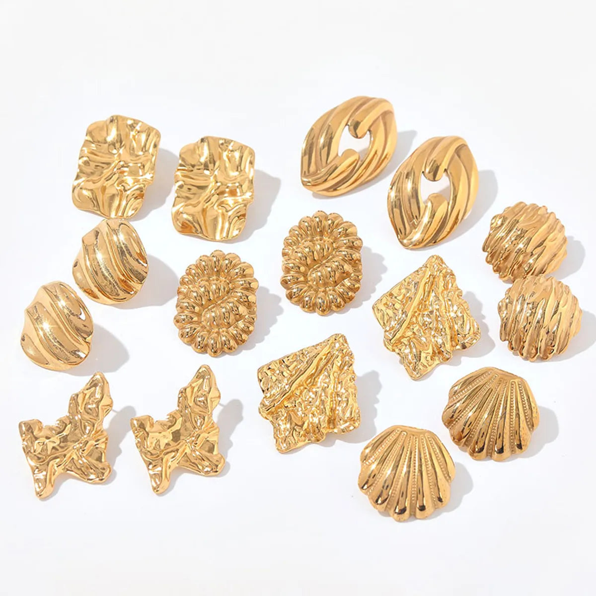 1 Pair IG Style Retro Maple Leaf Shell Lightning Plating Pleated 304 Stainless Steel 18K Gold Plated Ear Studs