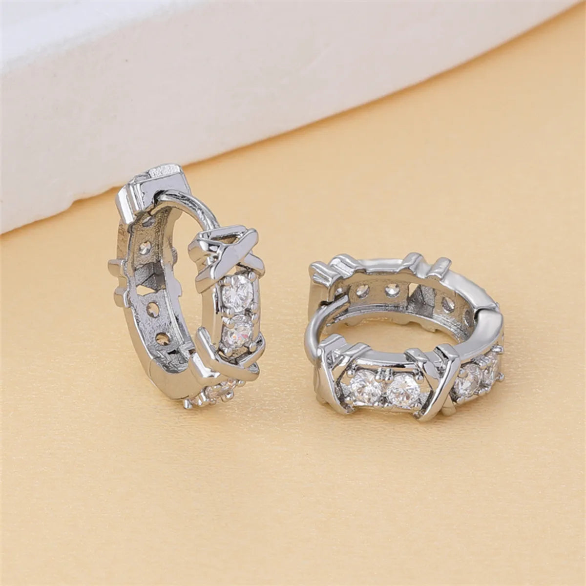 1 Pair IG Style Retro Simple Style Geometric Round Plating Inlay Copper Zircon K Gold Plated Ear Studs