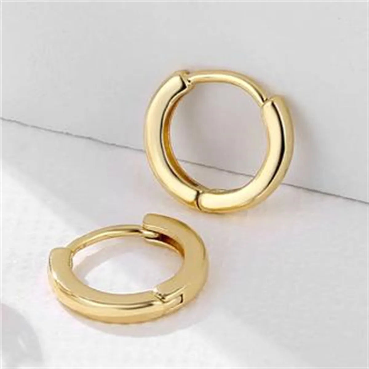 1 Pair IG Style Retro Simple Style Geometric Round Plating Inlay Copper Zircon K Gold Plated Ear Studs