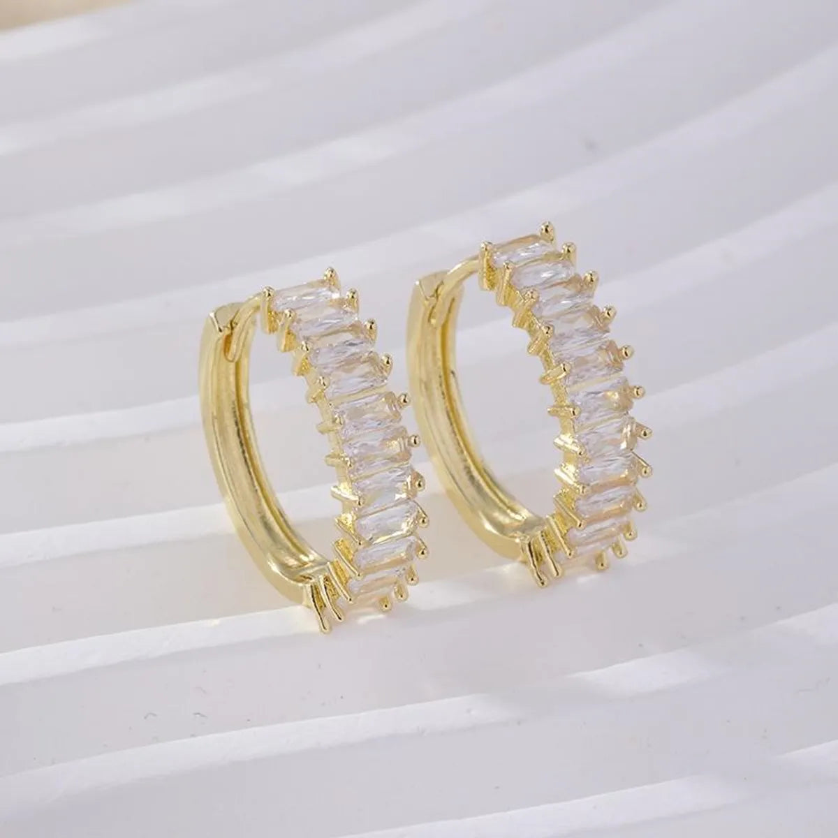 1 Pair IG Style Retro Simple Style Geometric Round Plating Inlay Copper Zircon K Gold Plated Ear Studs