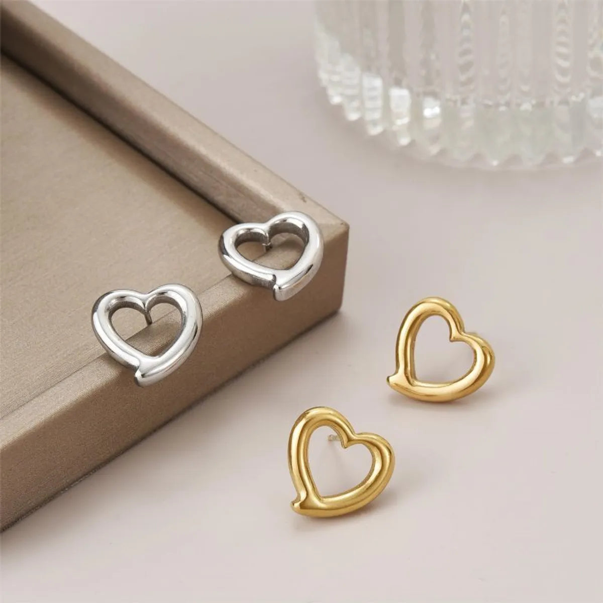 1 Pair Ig Style Sexy Shiny Heart Shape Irregular Plating Hollow Out Stainless Steel 18k Gold Plated Ear Studs