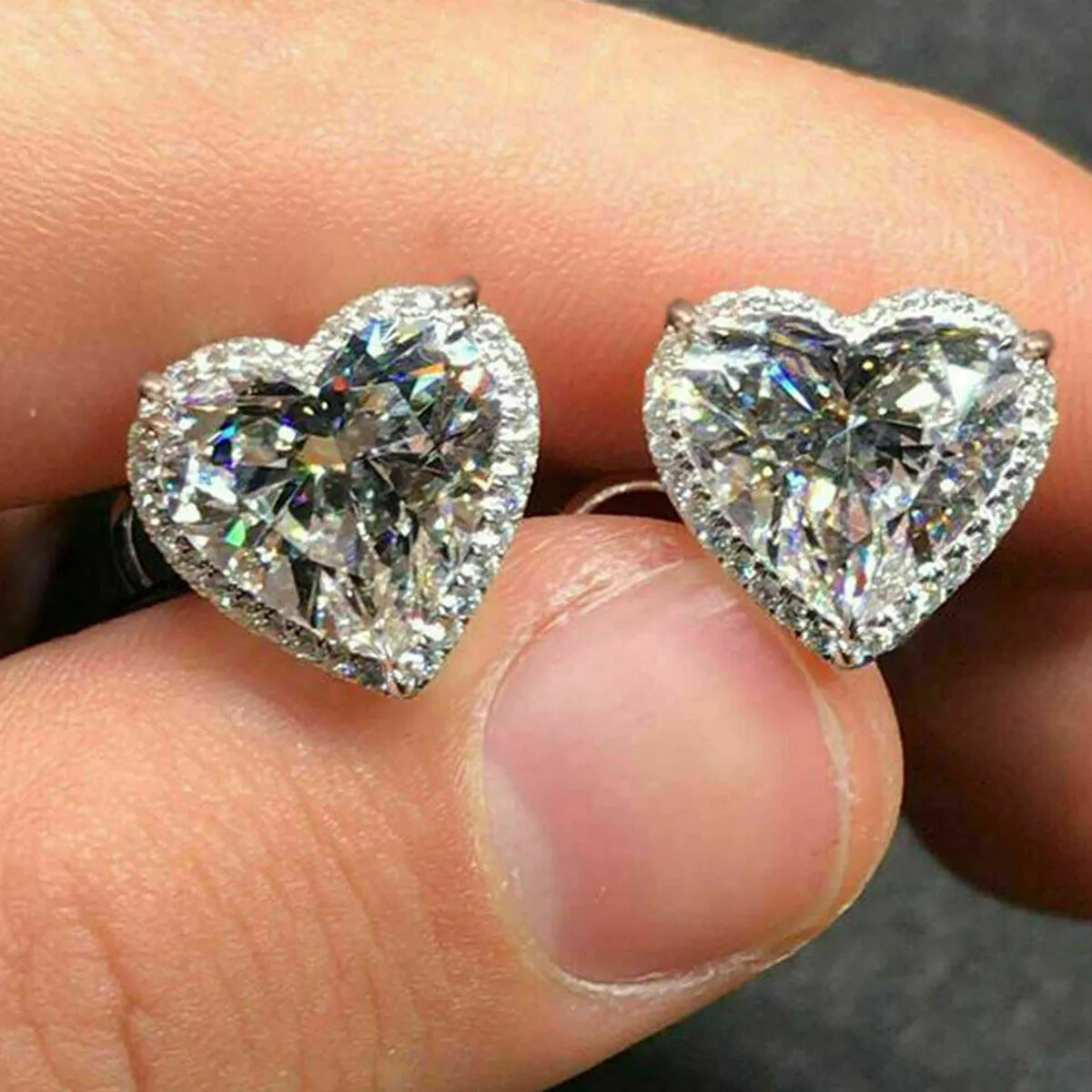 1 Pair IG Style Shiny Heart Shape Inlay Copper Zircon Ear Studs