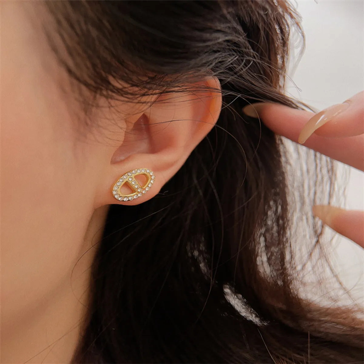 1 Pair IG Style Shiny Oval Plating Inlay Titanium Steel Rhinestones 18K Gold Plated Ear Studs