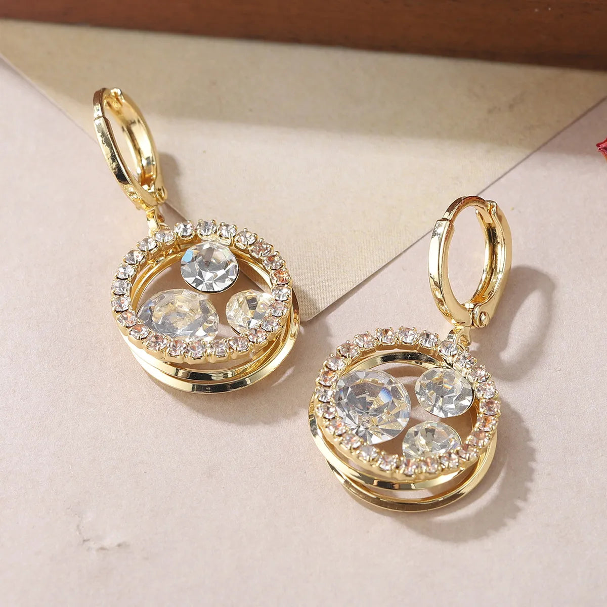 1 Pair IG Style Shiny Round Inlay Alloy Rhinestones 18K Gold Plated Drop Earrings