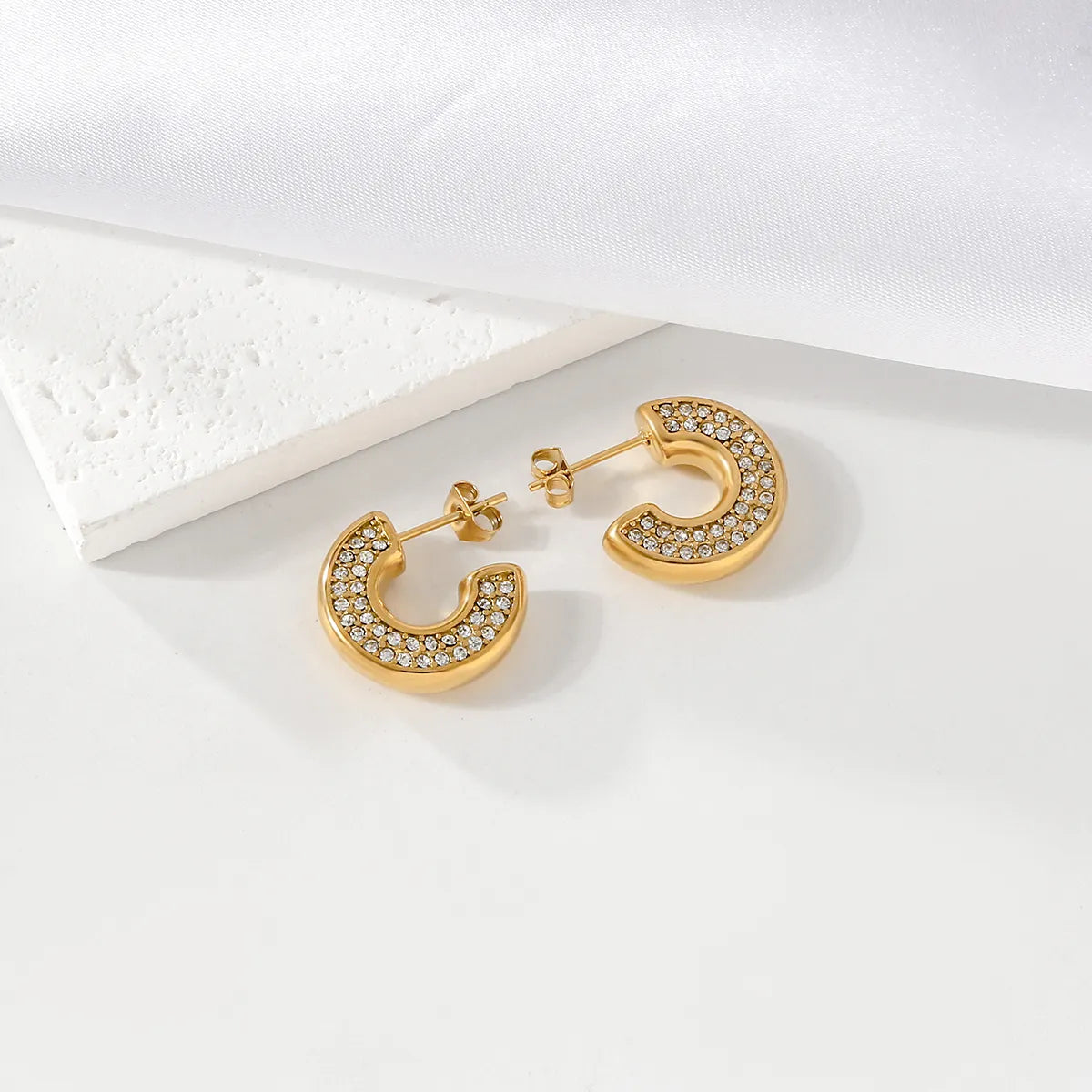 1 Pair IG Style Simple Style C Shape Geometric Plating Inlay 304 Stainless Steel Artificial Pearls Zircon 18K Gold Plated Earrings