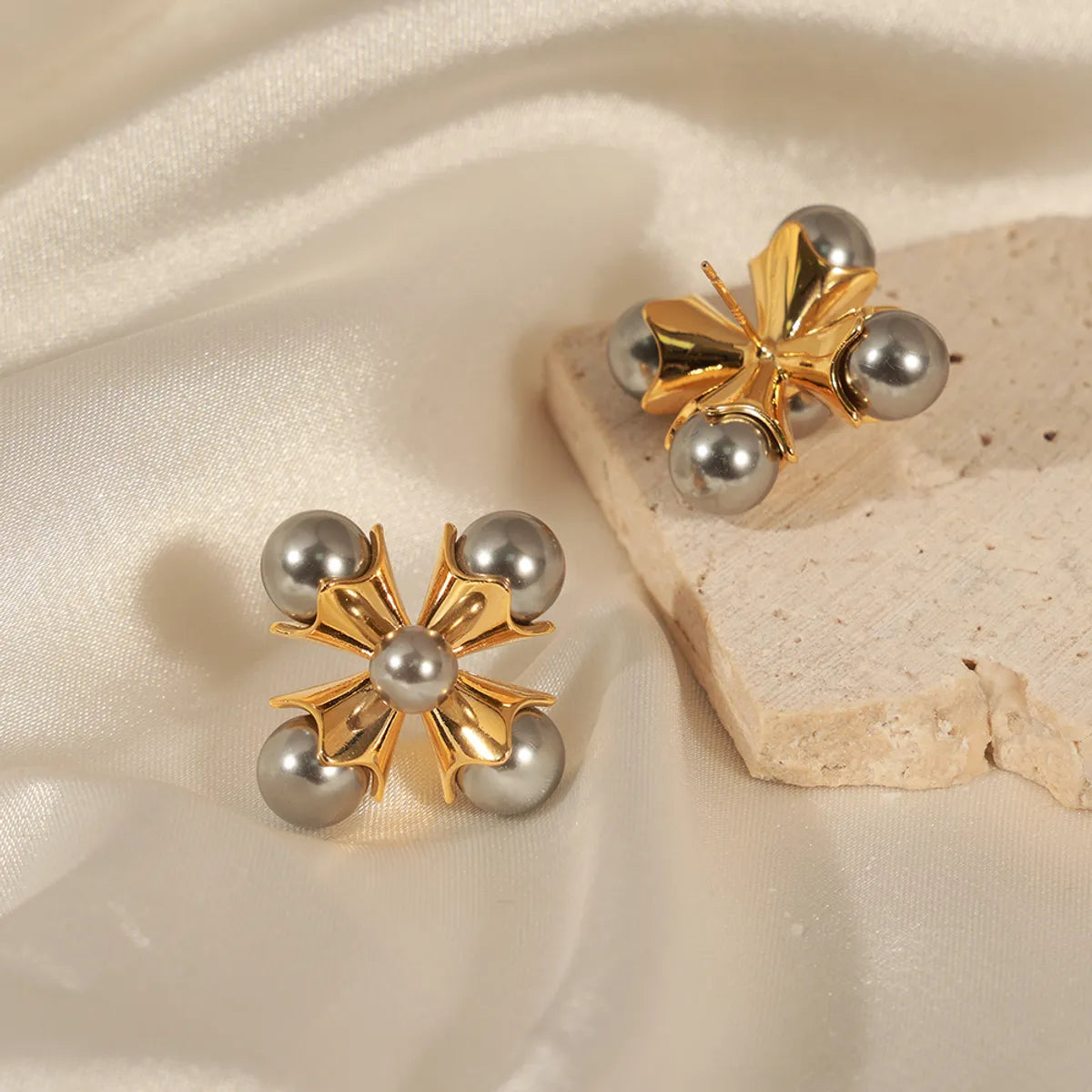 1 Pair Ig Style Simple Style Cross Plating Inlay Copper Artificial Pearls 18k Gold Plated Ear Studs